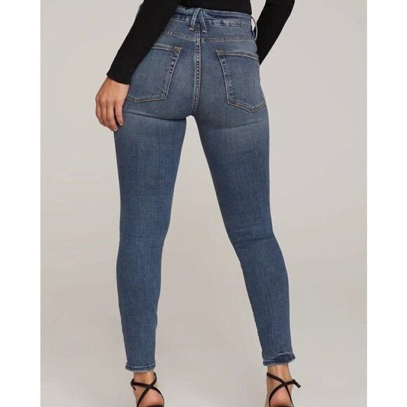 Good American Good Legs Crop Jeans - Picture 3 of 10